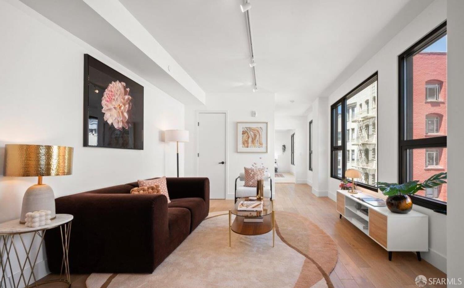 Property Photo:  719 Larkin Street 404  CA 94109 