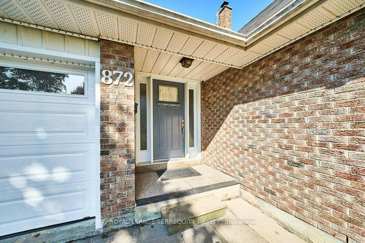 Property Photo: 872 Finley Avenue ON L1S 3R9