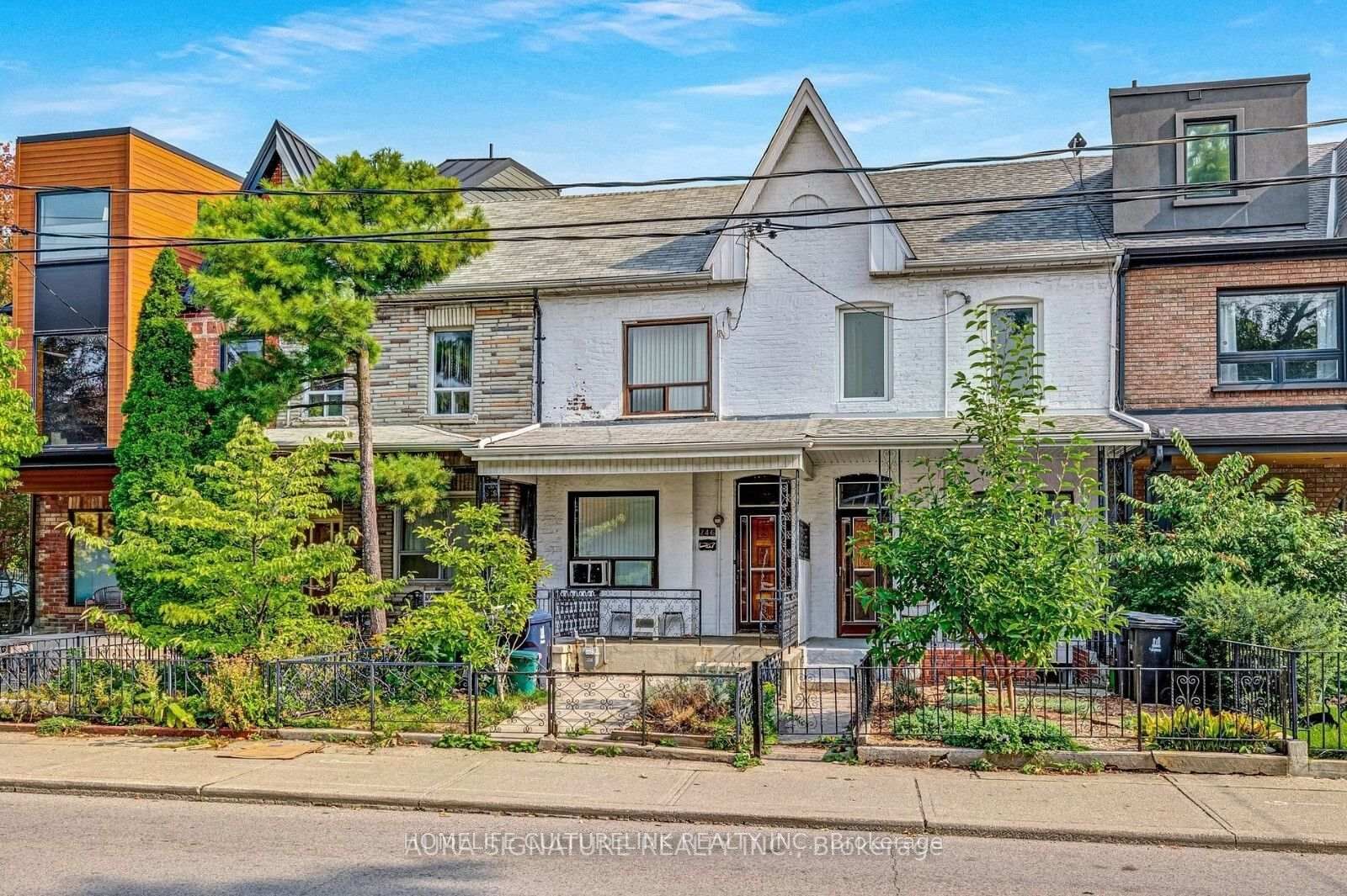 Property Photo:  246 Niagara Street 2nd Floor  ON M6J 2L4 