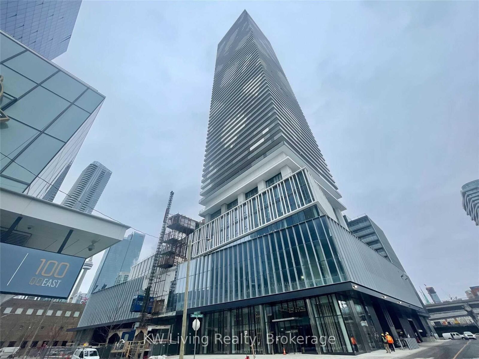 Property Photo: 138 Downes Street 910 ON M5E 0E4