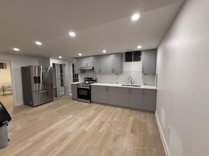 Property Photo:  93 Donald Stewart Road E  ON L7J 5J1 