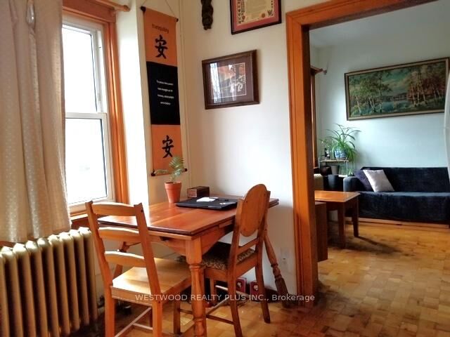 Property Photo: 137 Westminster Avenue Unit#2 ON M6R 1N6