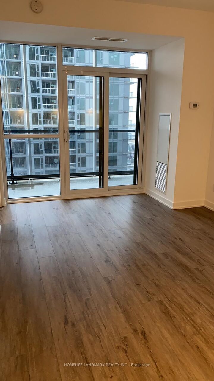Property Photo:  50 Ordnance Street 1712  ON M6K 1A2 