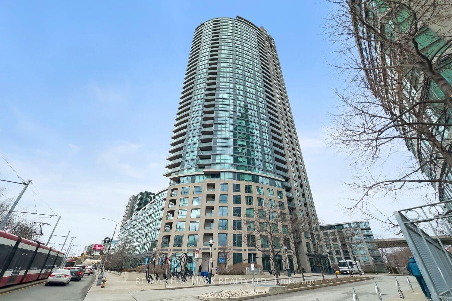 Property Photo:  219 Fort York Boulevard 410  ON M5V 1B1 