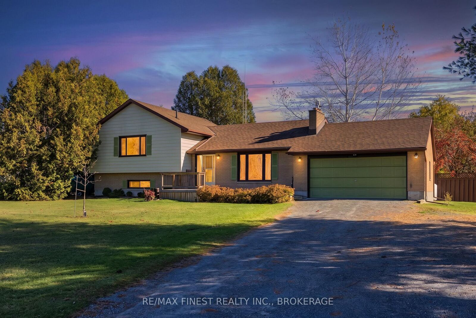 Property Photo: 6124 Bank Street ON K0H 2W0
