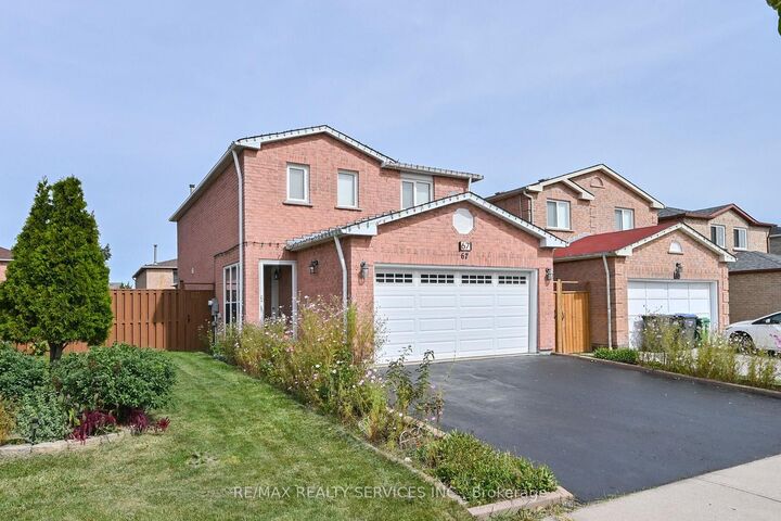 Property Photo:  67 Sandmere Avenue  ON L6Z 4A4 