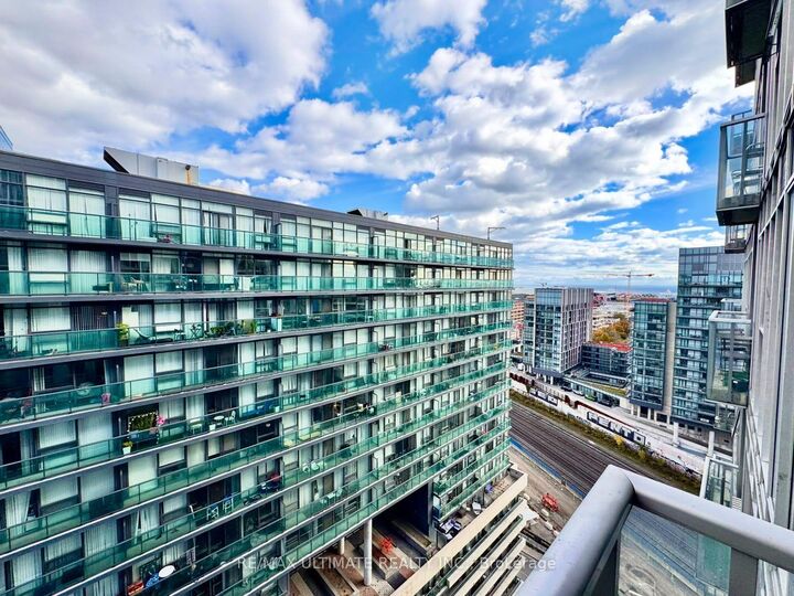 Property Photo: 150 Sudbury Street 1708 ON M6J 3S8
