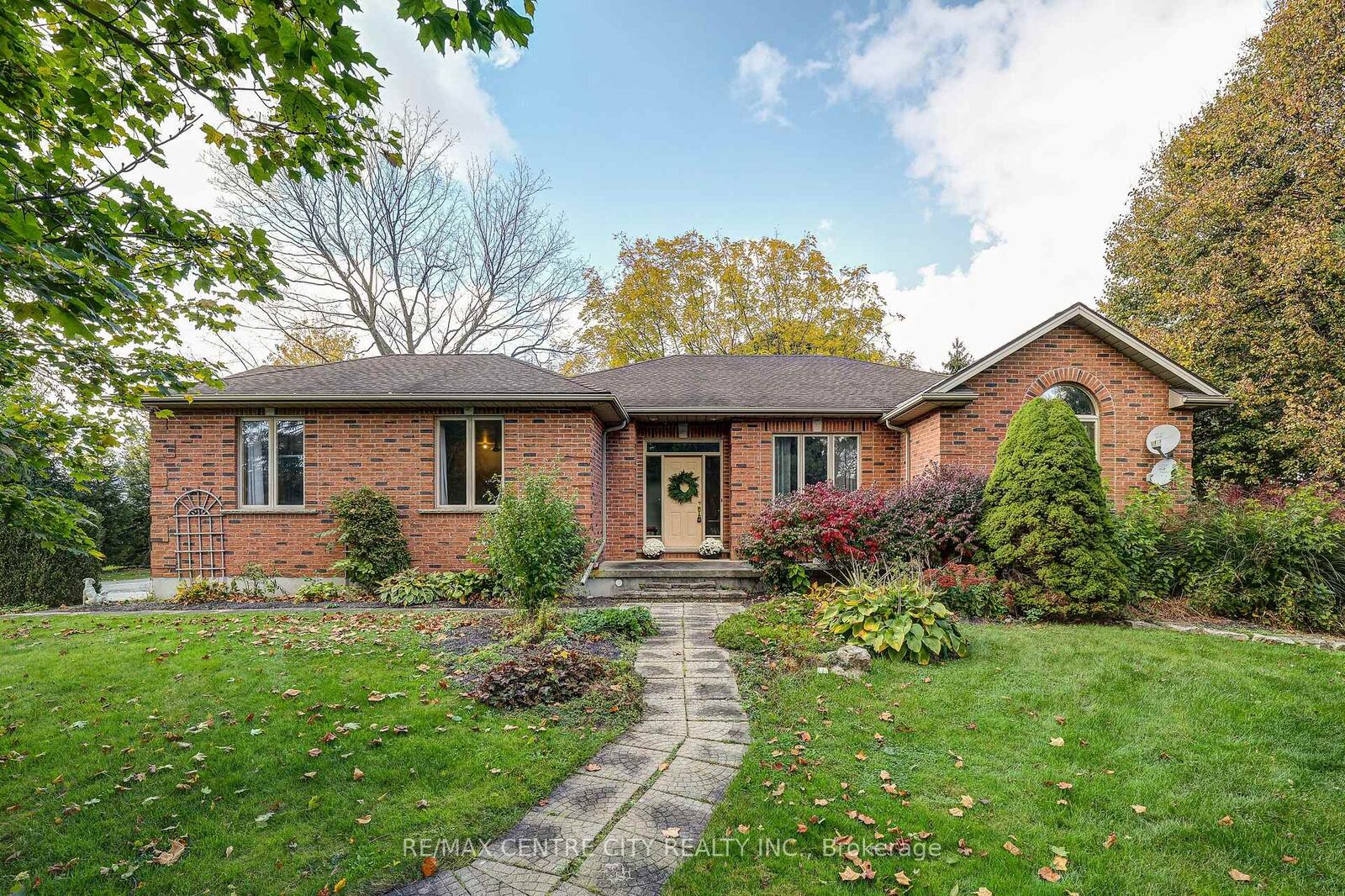 Property Photo: 35920 Talbot Line ON N0L 2E0