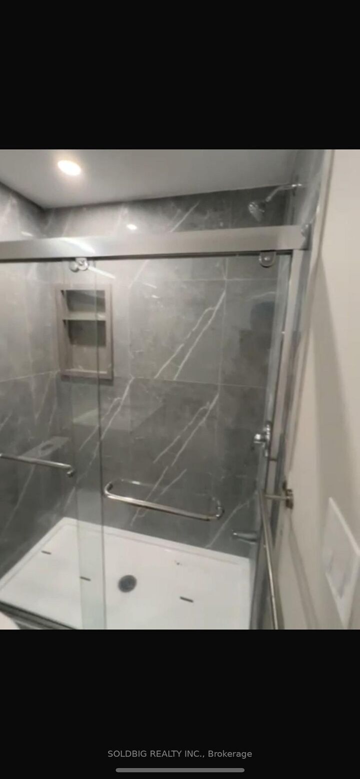 Property Photo:  47 West Oak Trail  ON N2R 0L1 