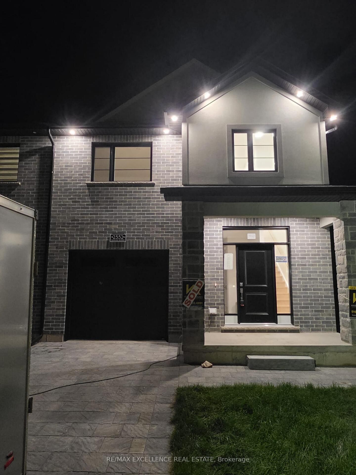 Property Photo:  2552 Constance Avenue  ON N6M 0J5 