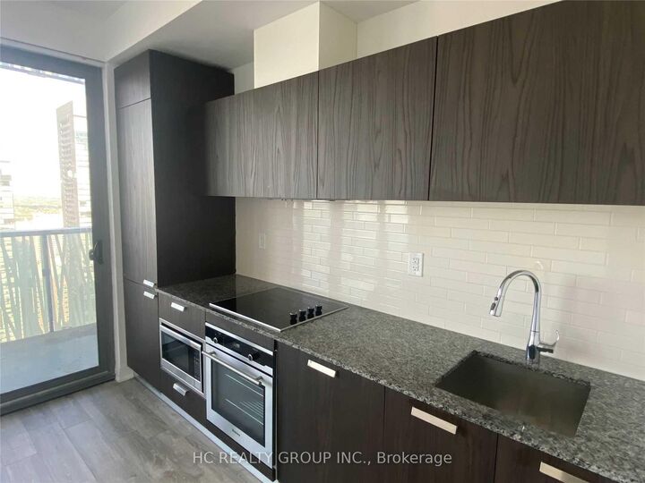 Property Photo:  50 Charles Street E 4613  ON M4Y 0C3 