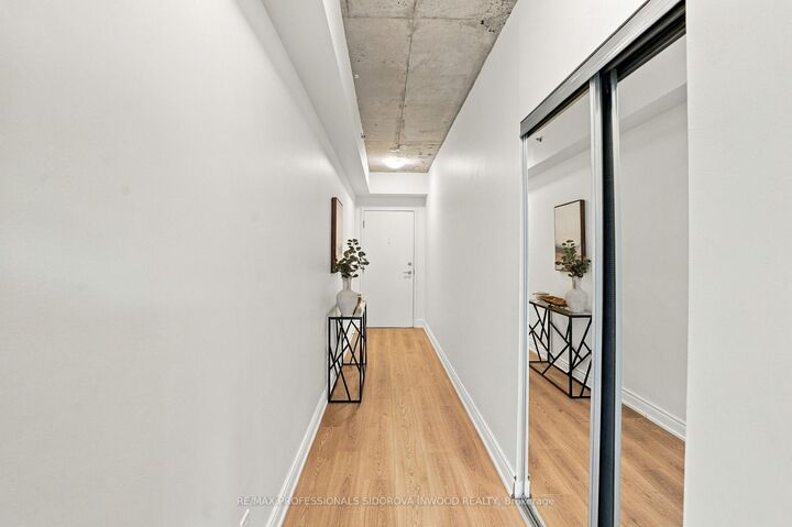 Property Photo: 707 Dovercourt Road 215 ON M6H 0B5
