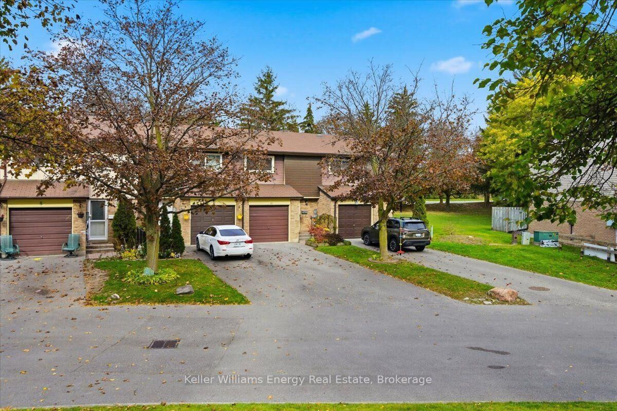 Property Photo:  945 Burns Street W 10  ON L1N 6J5 