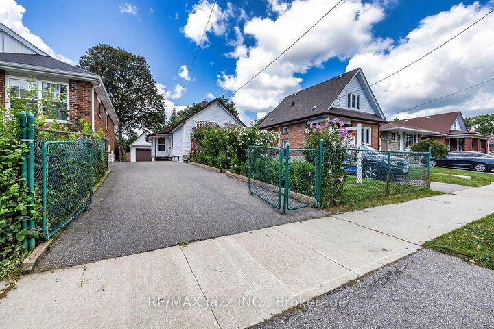 Property Photo:  150 Verdun Road  ON L1H 5S8 