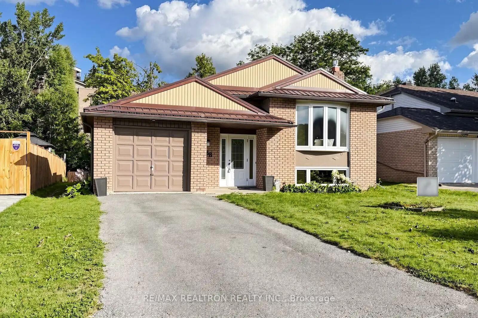 Property Photo: 938 Whitefield Drive ON K9J 7V9