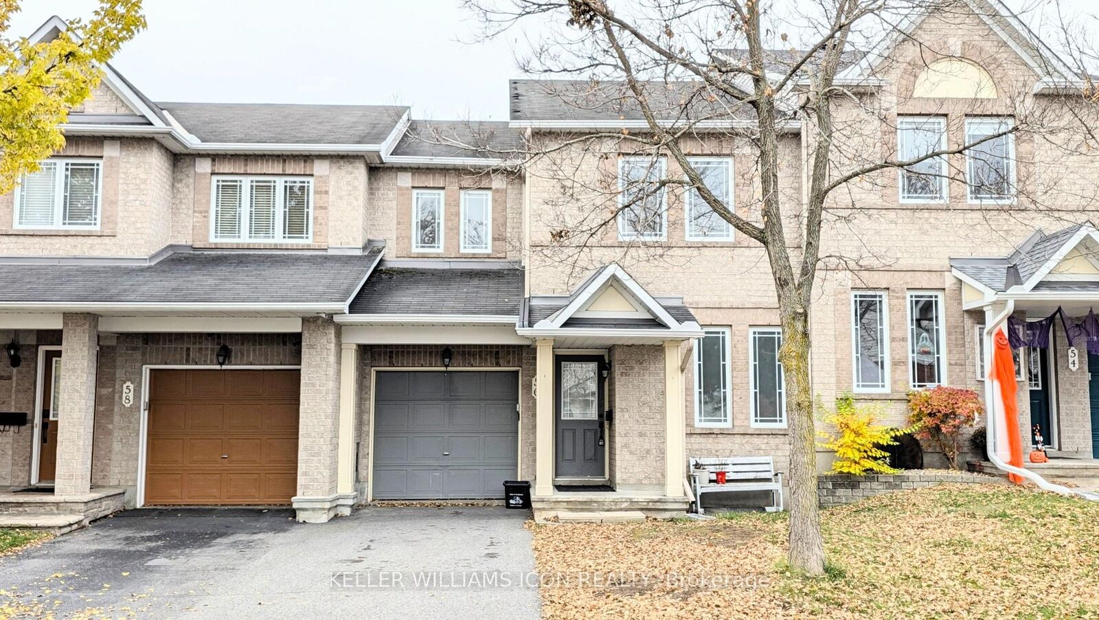 Property Photo:  56 Charleston Street  ON K2G 7G1 