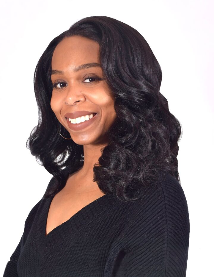Aisha Wooley, Real Estate Salesperson in Flushing, Signature Realty