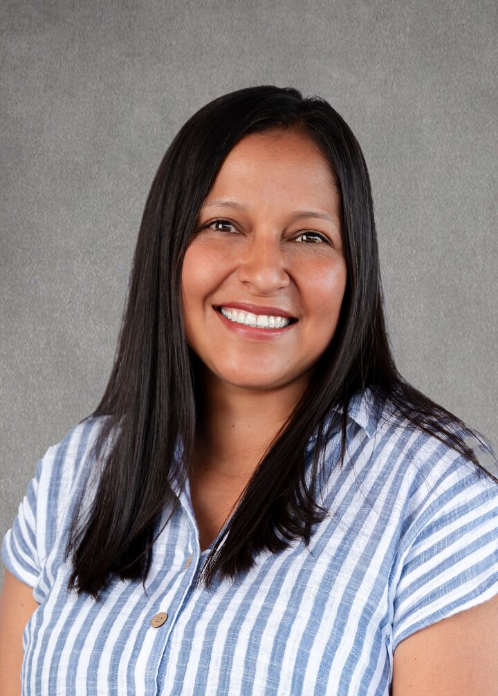 Joyce Carbajal, Real Estate Broker in Salem, Realty ONE Group Willamette Valley & At The Beach