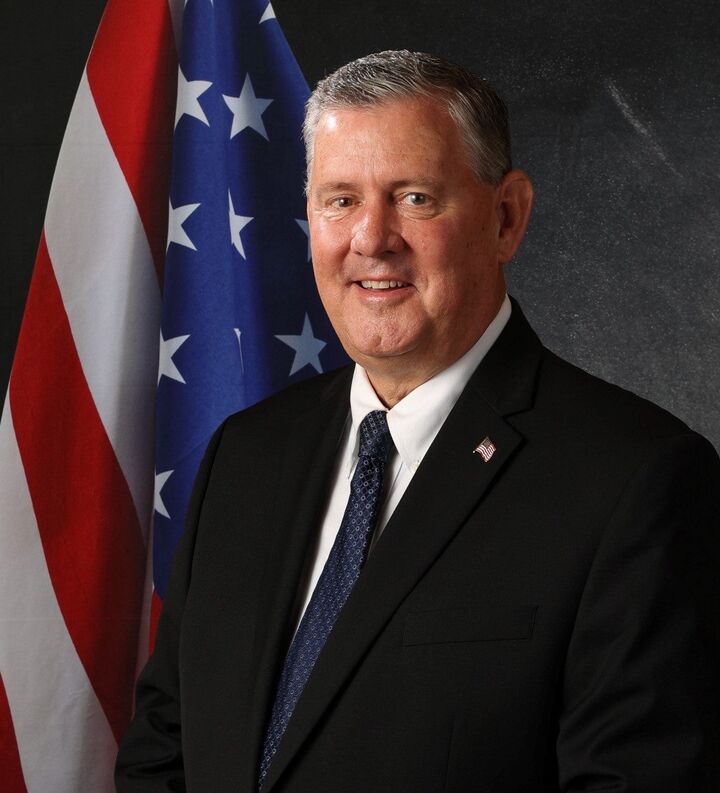 Paul Llobell,  in Hauppauge, Realty Connect