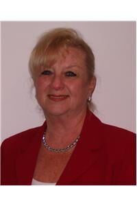 Joan McNelley, Real Estate Salesperson in North Reading, North East