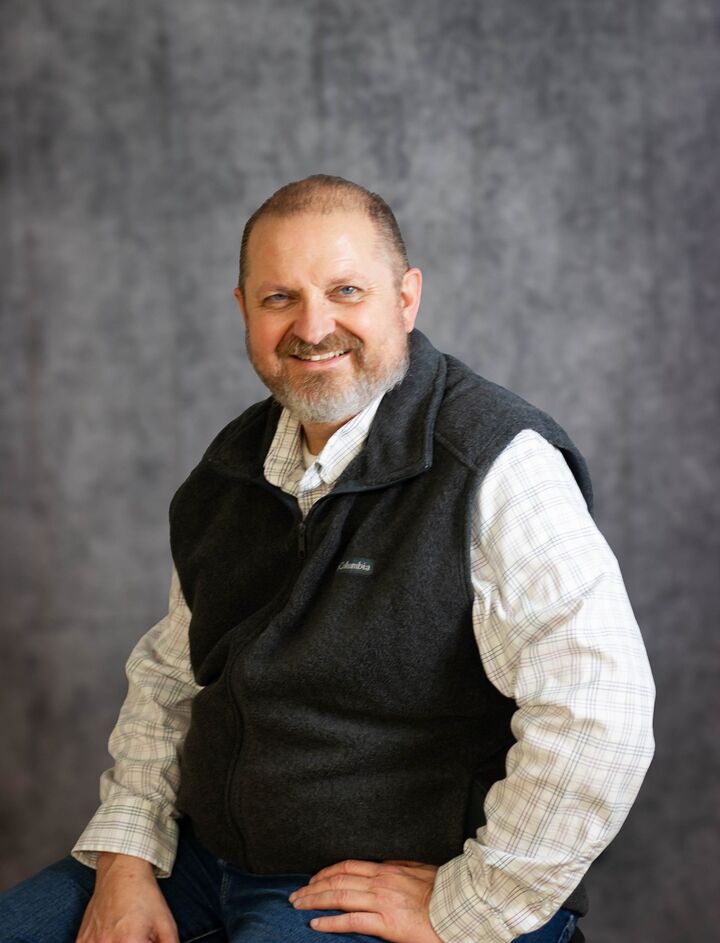 Everett Young, Associate Real Estate Broker in Connersville, First Realty Group