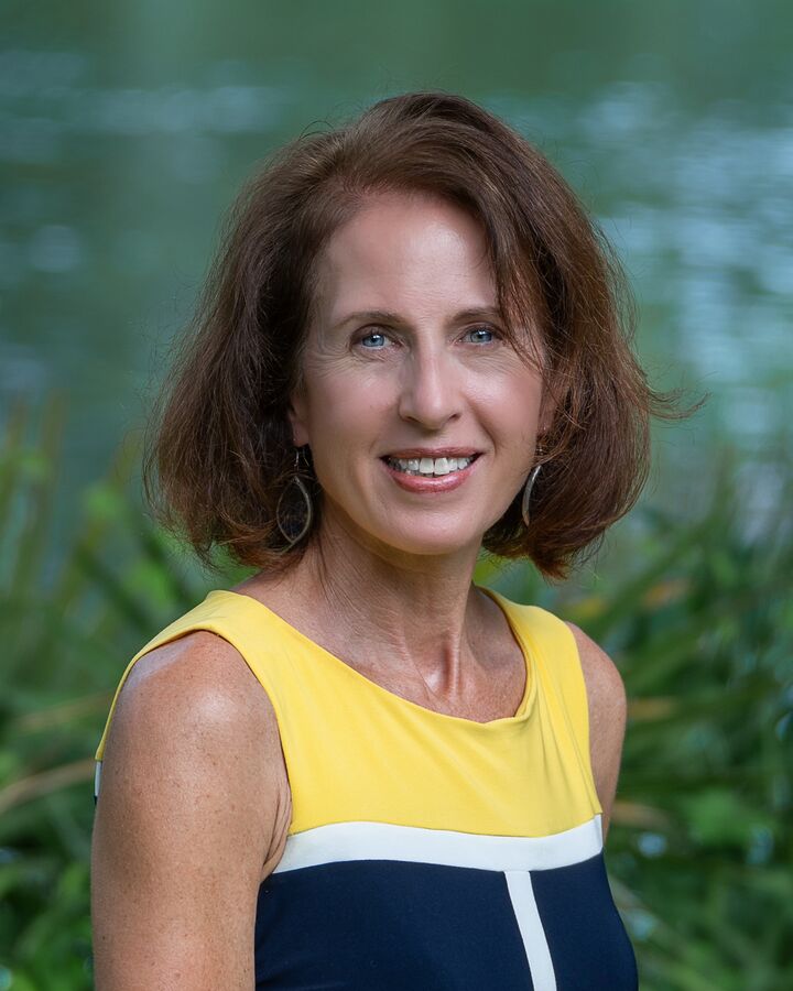 Mary Claire Burris, Sales Associate in Dunnellon, Riverland Realty