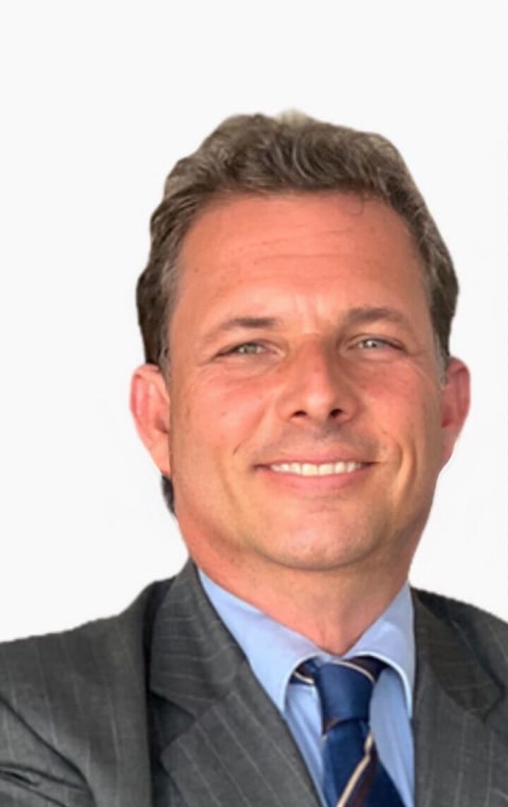 Andres Hoyos,  in Miami, Town & Country Properties
