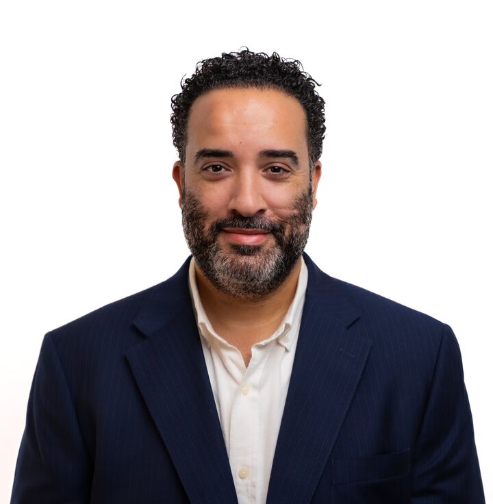 Ramiah Thomas,  in Clackamas, Realty Partners