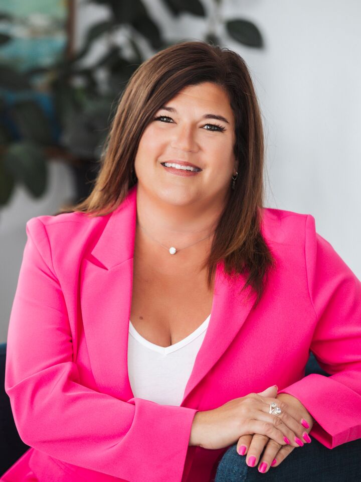 Bridgette Stallings, Real Estate Salesperson in Saginaw, Signature Realty
