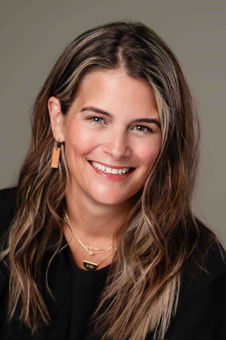 Jen Alexander, Real Estate Salesperson in Coeur D Alene, Schneidmiller Realty