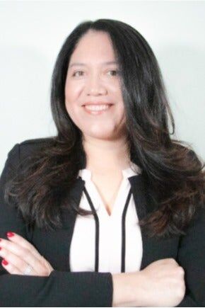 Karina Luna, Sales Associate in Fort Lauderdale, Florida