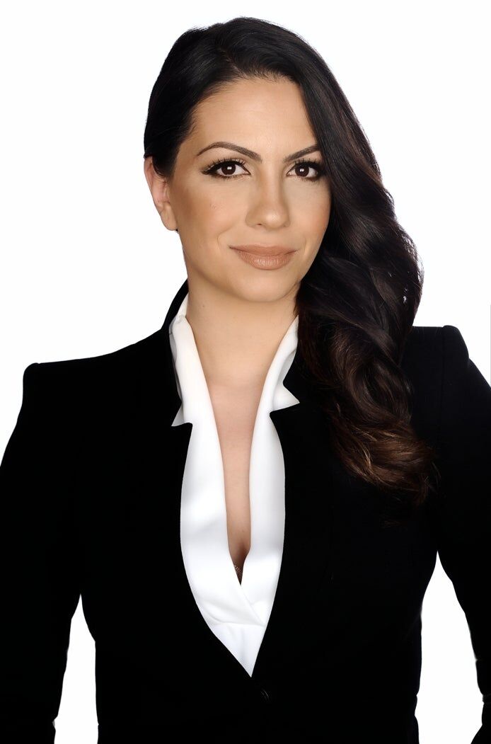 Narine Tadevosyan, Real Estate Salesperson in Glendale, Hallmark Realty