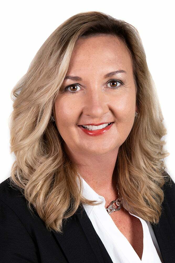 Tonya Feller, Real Estate Broker in Decatur, Service First