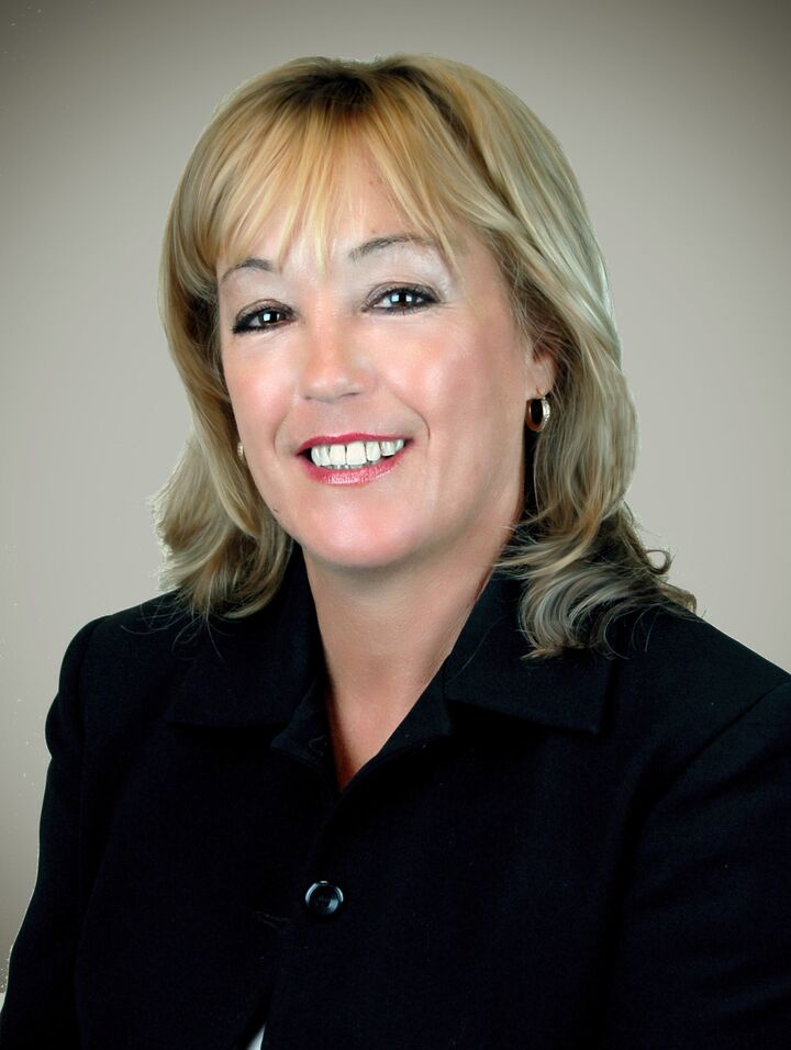 Cynthia Sheppard,  in Hauppauge, Realty Connect