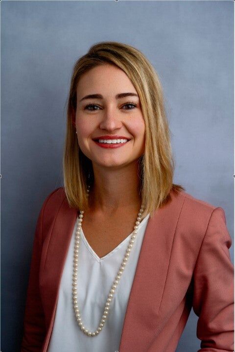 Lesli Corona, Real Estate Salesperson in Ventura, Masters