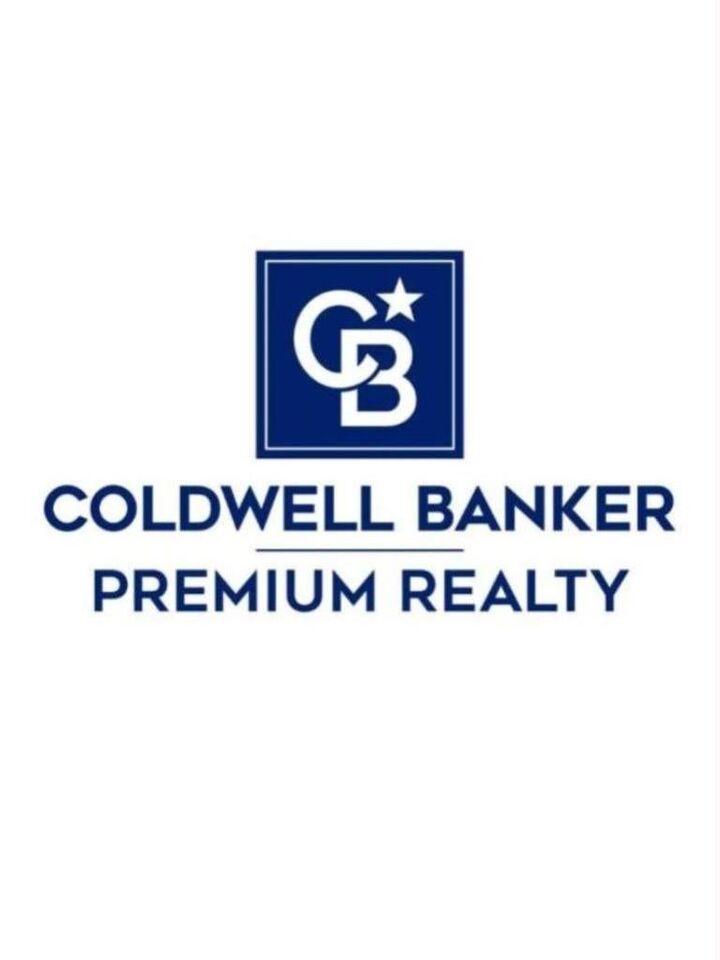 Elizabeth Fernandez Marques, Real Estate Salesperson in Lake Worth, Premium Realty