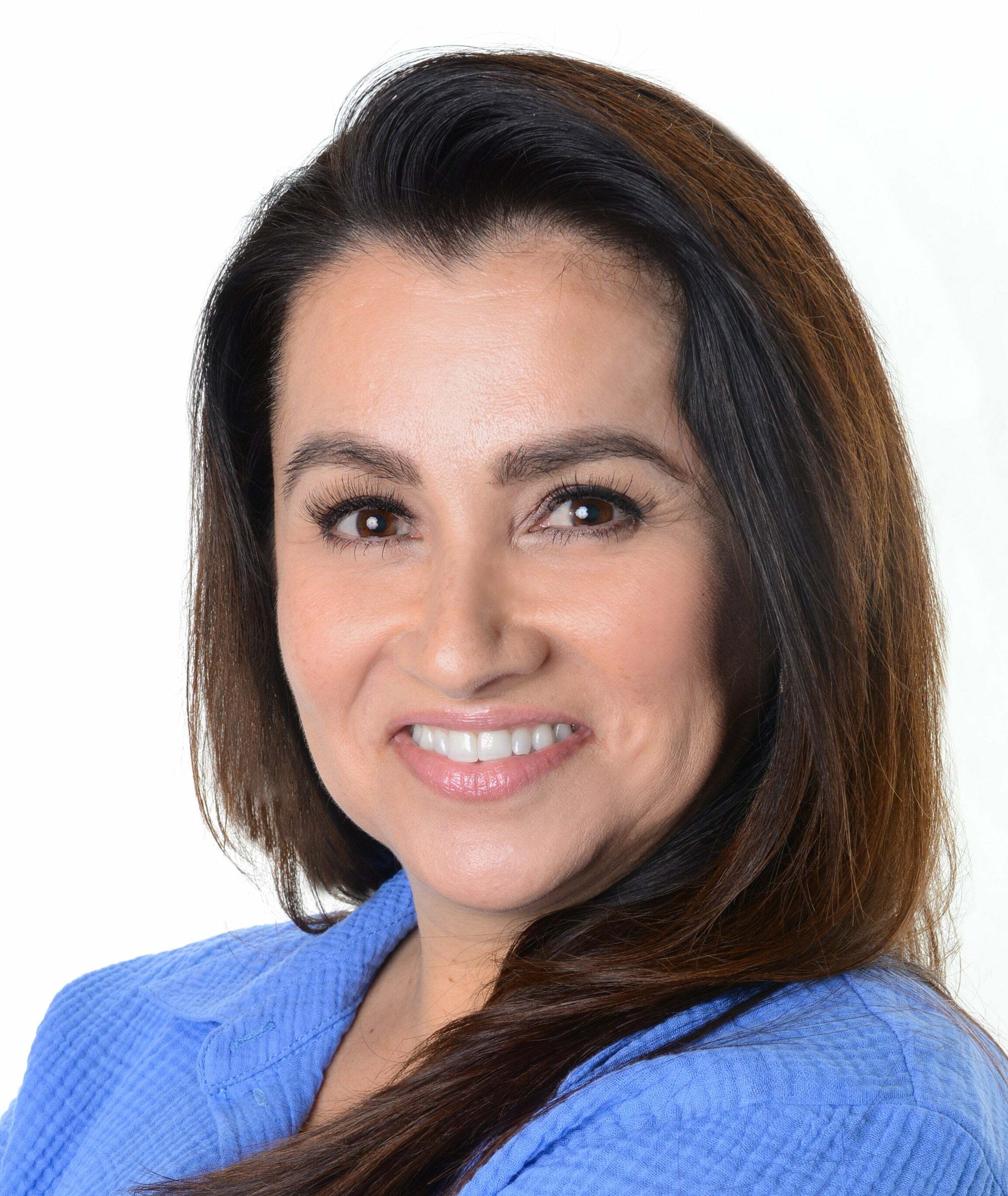 Violeta Perez, Real Estate Salesperson in San Jose, Real Estate Alliance