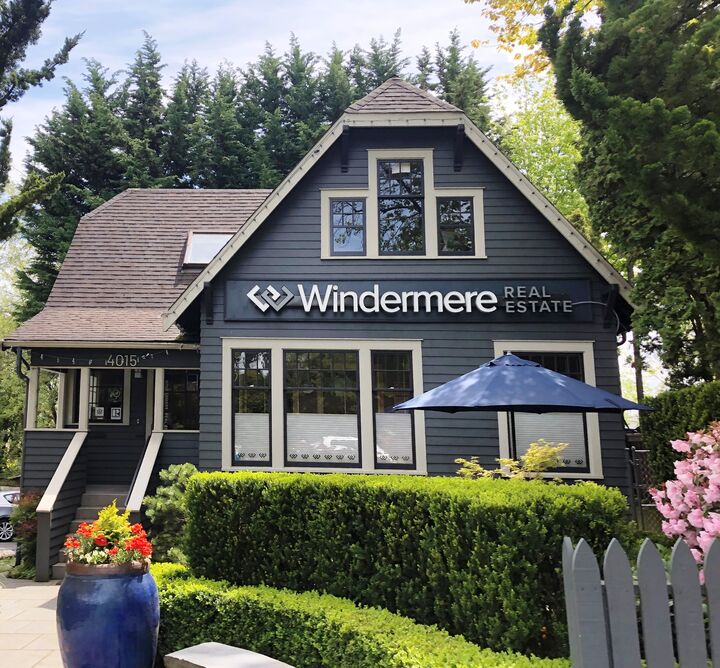 Madison Park,  in Seattle, Windermere