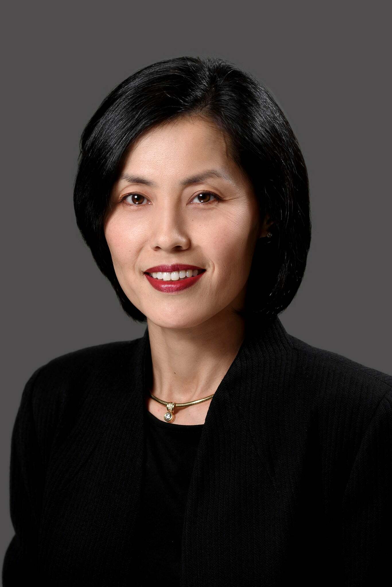 Jinhee Mollabashy, Real Estate Broker in Carmel, Scheetz