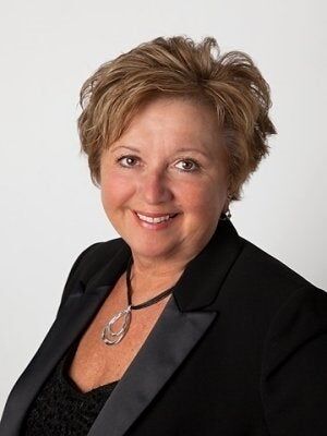 Cindy Wright, Associate Real Estate Broker in Janesville, Affiliated