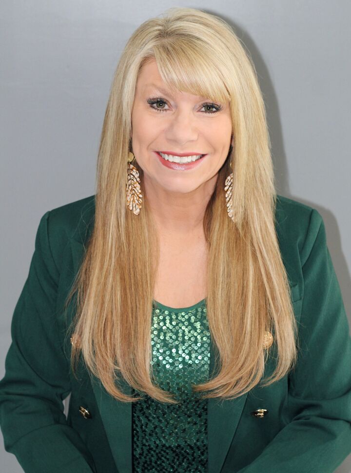 SANDY BRYANT, Real Estate Salesperson in Overland Park, Kansas City Homes