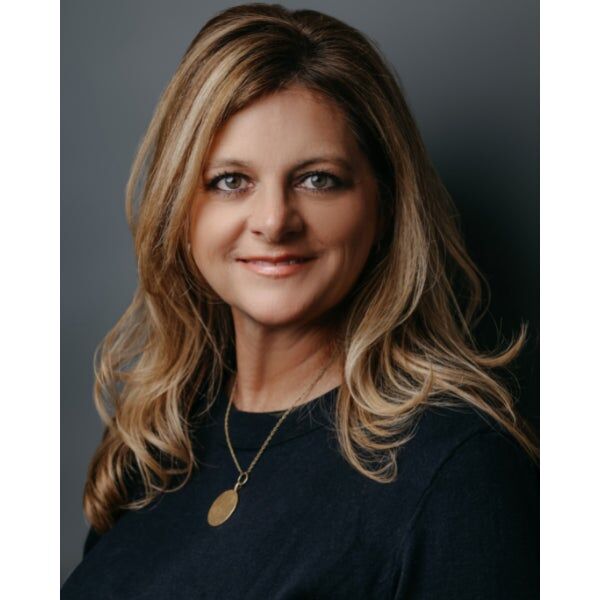 Leah Wicker,  in Chattanooga, Signature Brokers