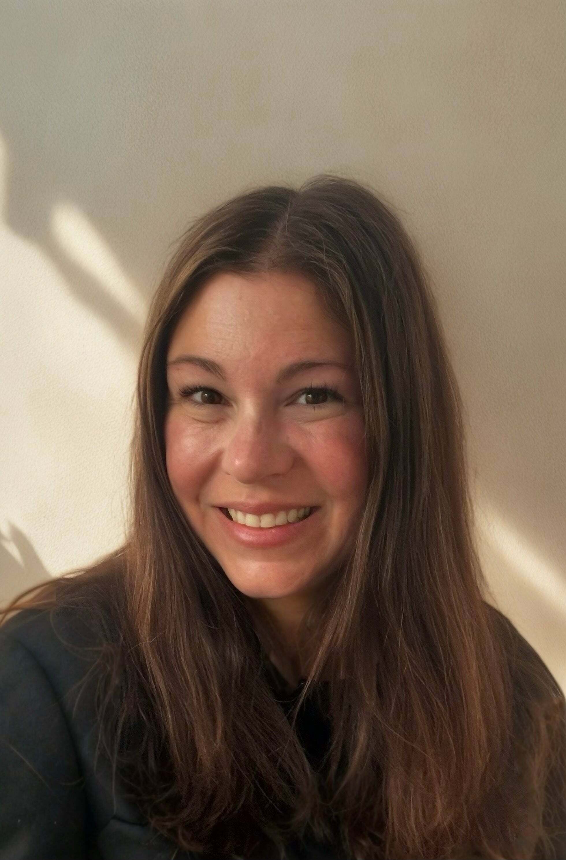 Julie Lemos, Real Estate Salesperson in Rocky Hill, Clemens Group