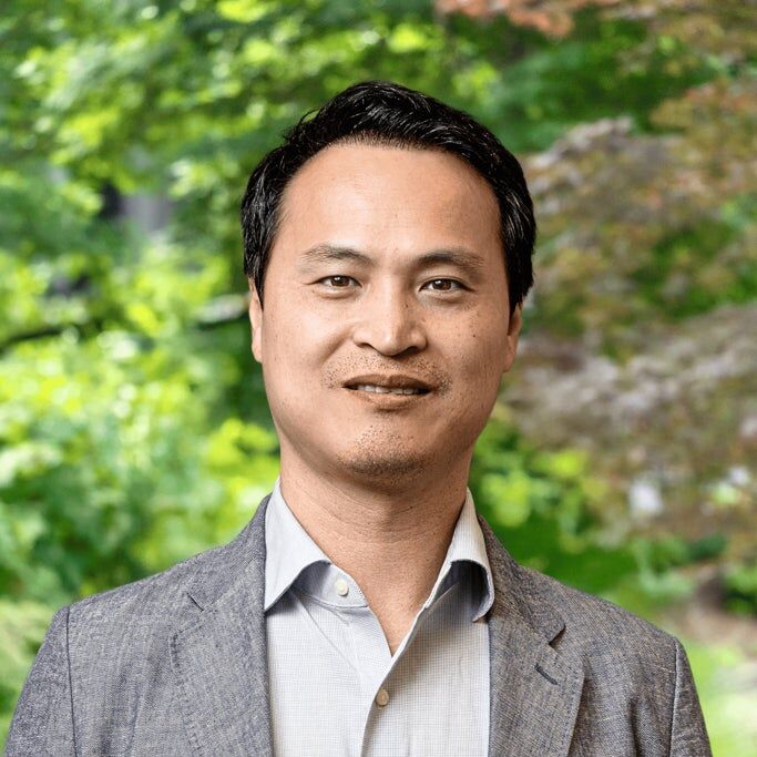 Dong Zheng,  in Duluth, Metro Brokers