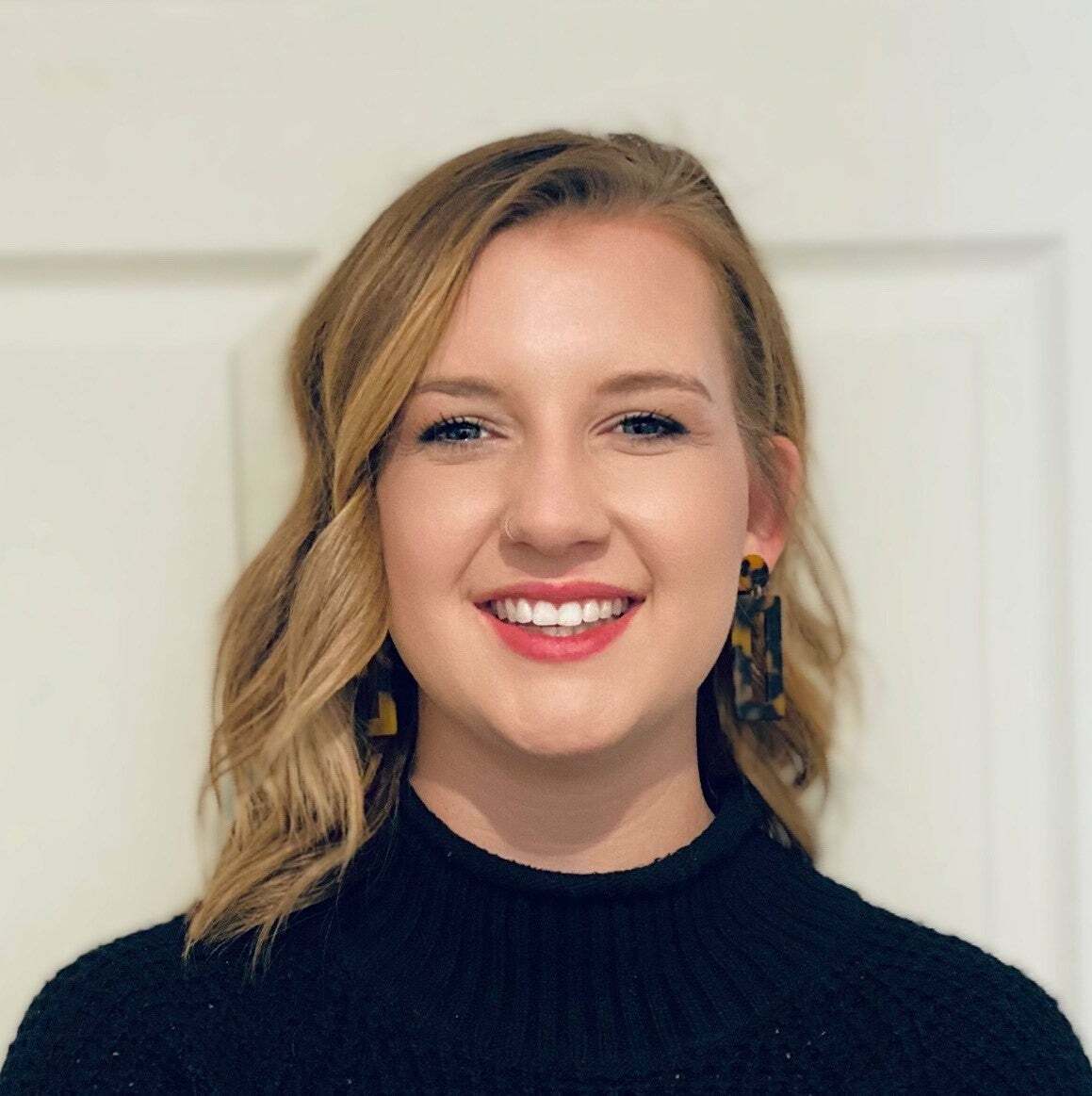 Meredith Garrett, Associate Real Estate Broker in Hendersonville, Mountain Lifestyles