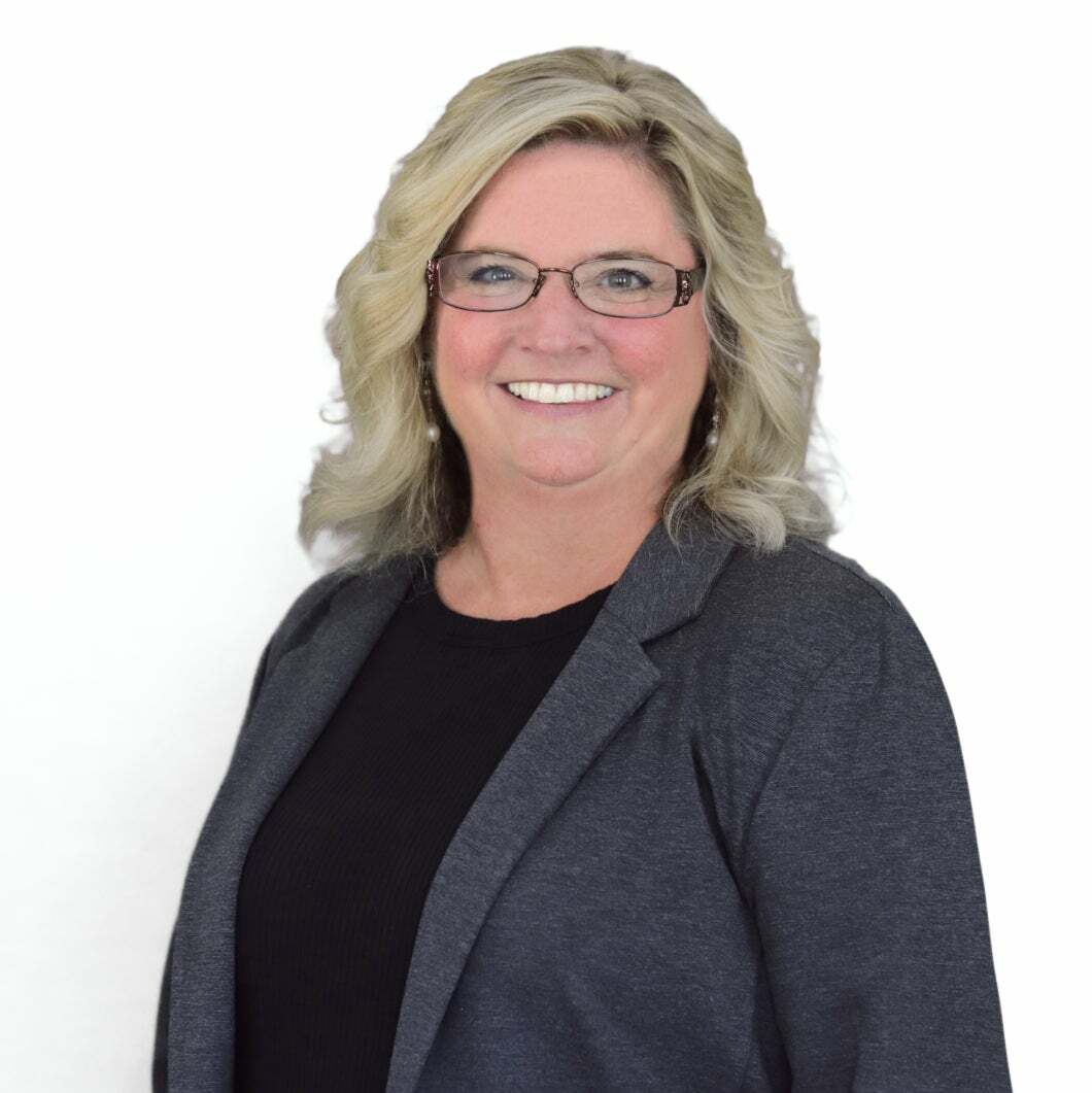 Kelly Moore, Real Estate Salesperson in Rockford, Schmidt Realtors