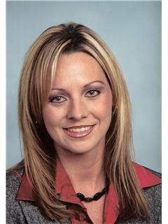 Melody Cox, Associate Real Estate Broker in Fayetteville, ERA Strother Real Estate