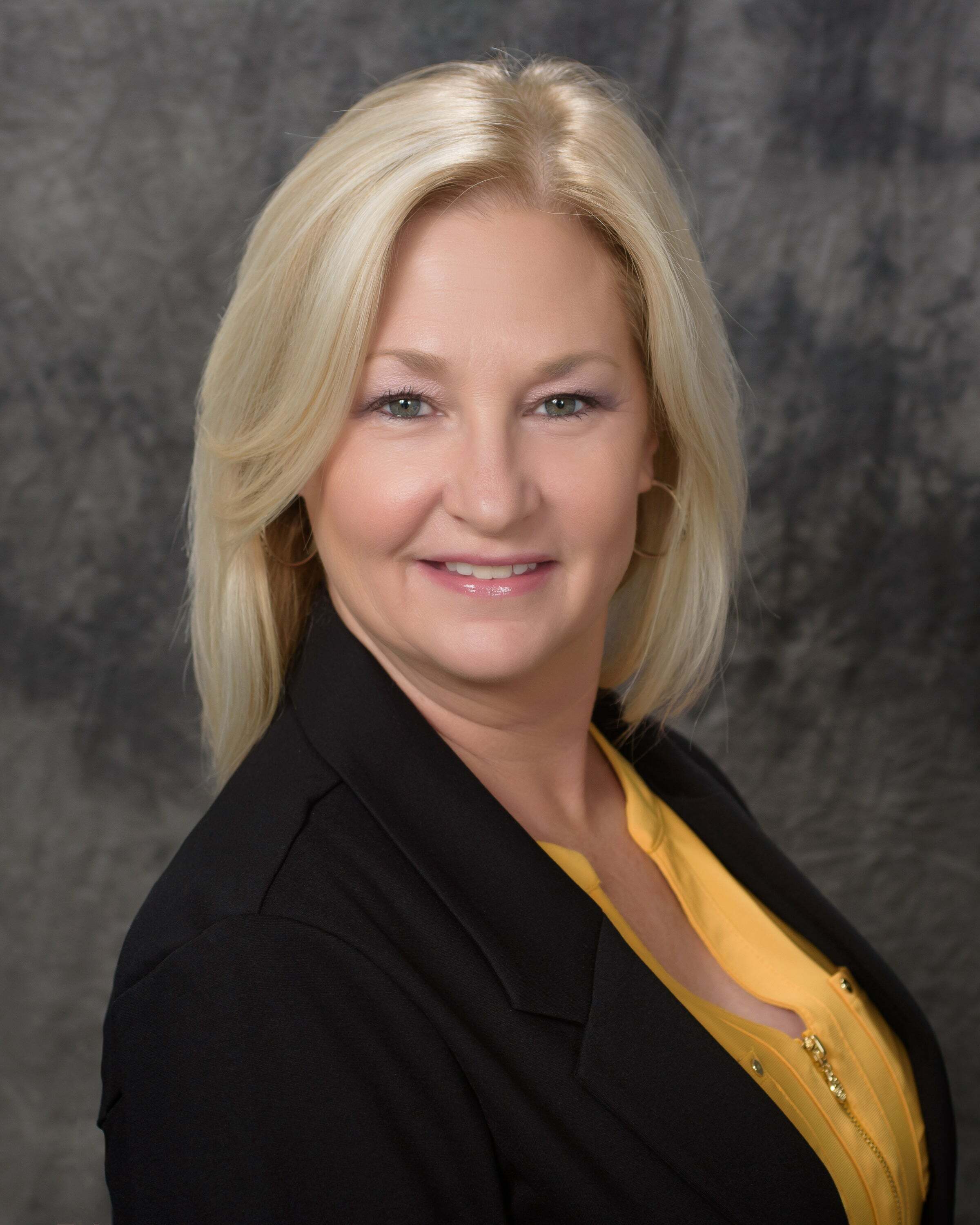 Gina Bryson, Real Estate Salesperson in Henderson, Americana