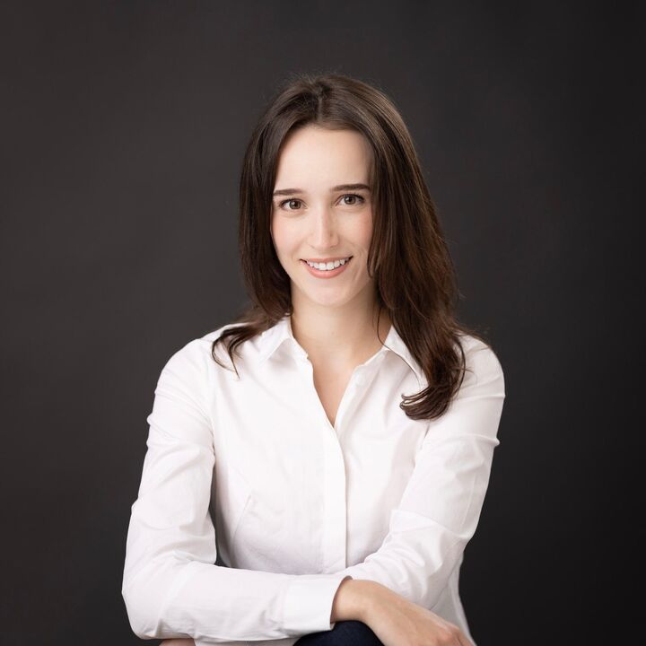 Florence Ruiz, Real Estate Broker in Olympia, Van Dorm Realty