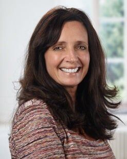 Cindy Murawski, Associate Real Estate Broker in Mundelein, Circle